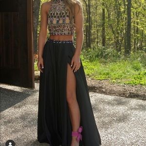 Sherri hill size 0. Two piece prom dress